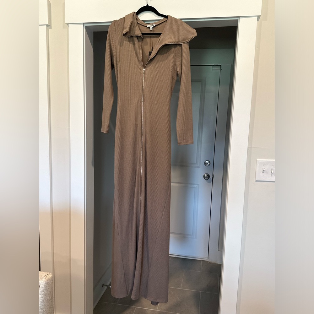 Jumpsuit/maxi dress